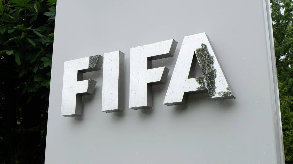 Die FIFA hat bestätigt, dass der kenianische Verband wieder an Wettbewerben teilnehmen darf.
