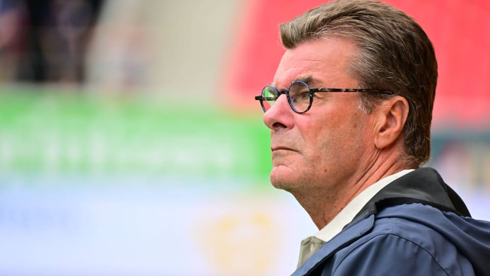 Übt deutliche Kritik an seinem Team: Nürnbergs Sportvorstand Dieter Hecking.