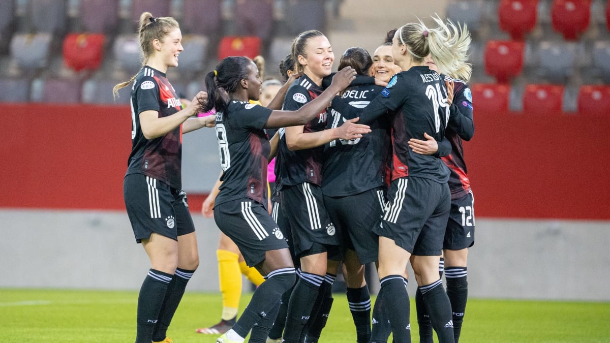 FC Bayern Souverän Im Viertelfinale Der Champions League Der Frauen ...