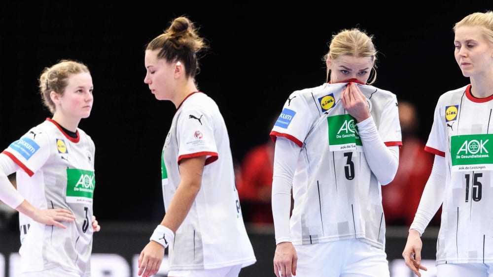 Das war nichts: Amelie Berger, Kim Naidzinavicius und die deutschen Damen gingen gegen Norwegen unter.