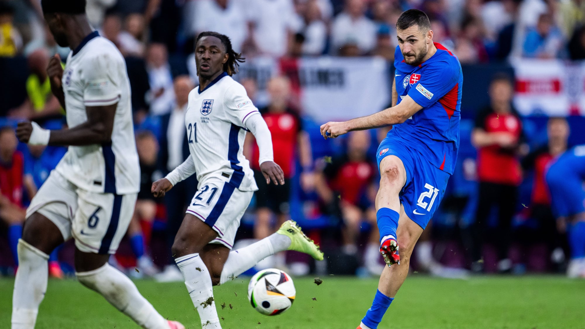 Die Slowakei drückt, doch Englands Defensive hält
