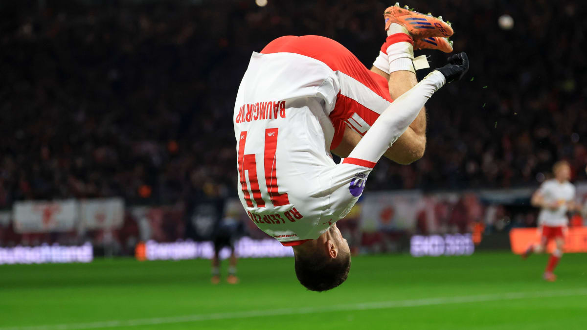 Baumgartner-Ein-St-ck-weit-meine-Aufgabe-den-Jungs-immer-wieder-in-den-Arsch-zu-treten-