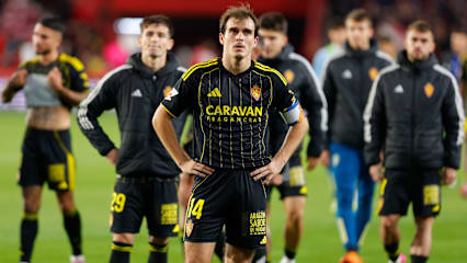 Triste Lage, ratlose Gesichter: Real Saragossa, hier Mittelfeldspieler Francho Serrano, steht kurz vor dem Abstieg in die dritte spanische Liga.