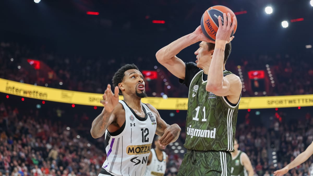Obst zaubert auf: Bayern sichert Play-ins gegen Partizan