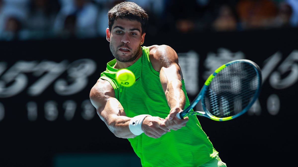 Alcaraz-in-Melbourne-weiter-ohne-Satzverlust-Sabalenka-nervenstark