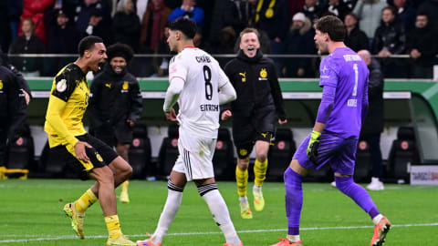 kicker-Reporter Julian Franzke vor Ort