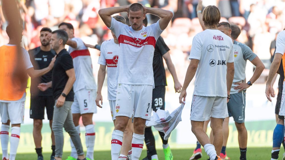 Er haderte nach der Niederlage gegen Freiburg mit dem einzigen Gegentreffer: VfB-Verteidiger Waldemar Anton.