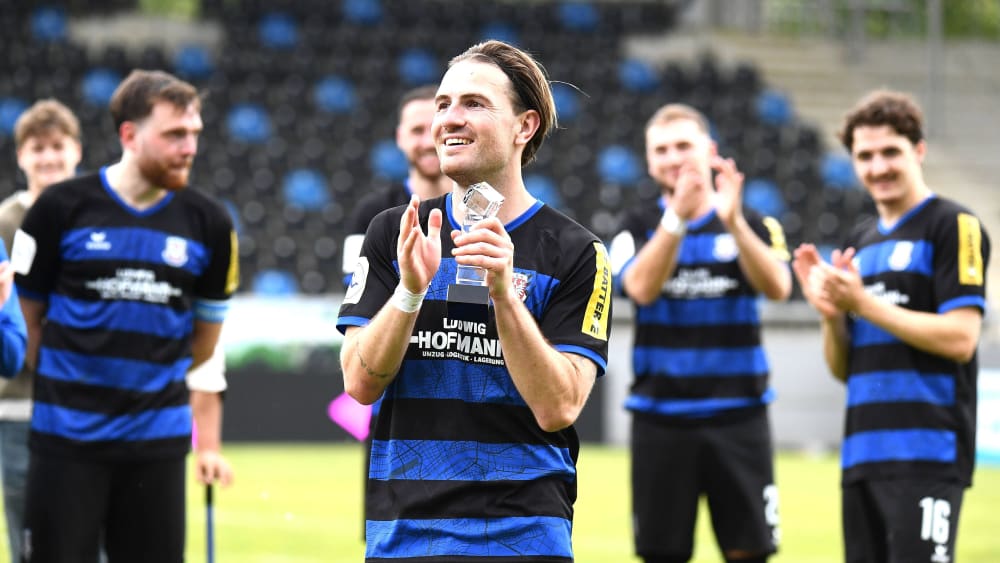 Cas Peters bleibt für zwei weitere Jahre beim FSV Frankfurt