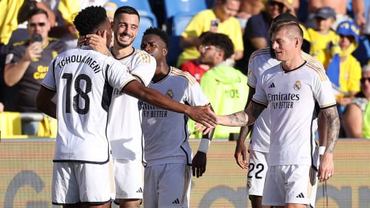 Jubel über die erste und entscheidende Madrider Führung: Aurelien Tchouameni, Joselu und Toni Kroos (v. li.).