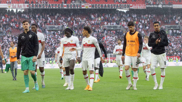 Trotz des Punktgewinns gegen die Werkself rutscht der VfB Stuttgart auf Rang 17 ab.