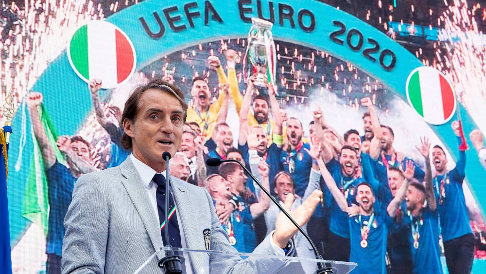 Roberto Mancini hat Großes vollbracht - und plant nun mit seiner Auswahl die Kür: den Gewinn der WM 2022.
