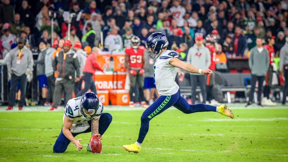 NFL neue DeutschlandZentrale in Düsseldorf kicker