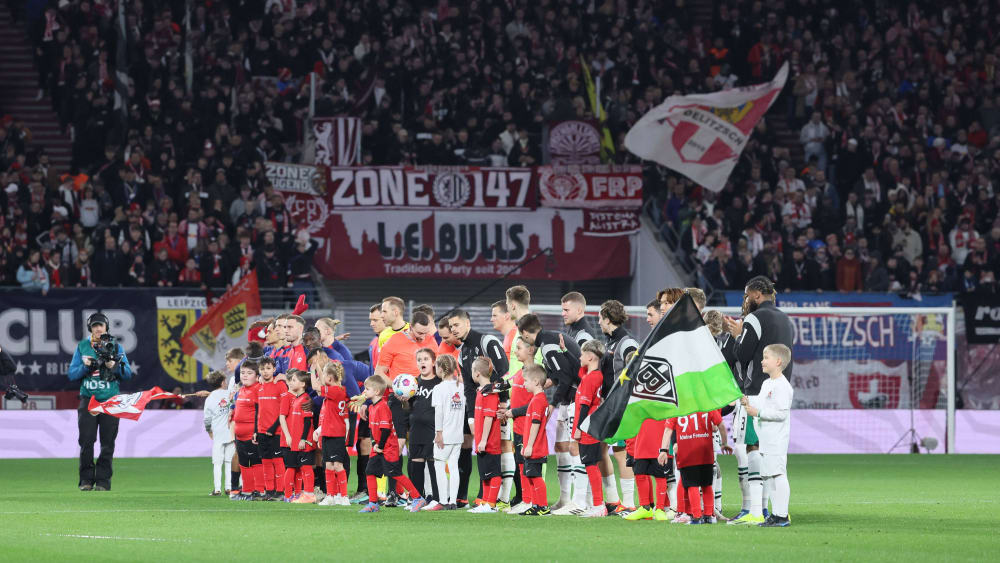 Spiel ohne Stimmung: RB Leipzig und Borussia Mönchengladbach spielten am Samstagabend ohne Fan-Unterstützung.