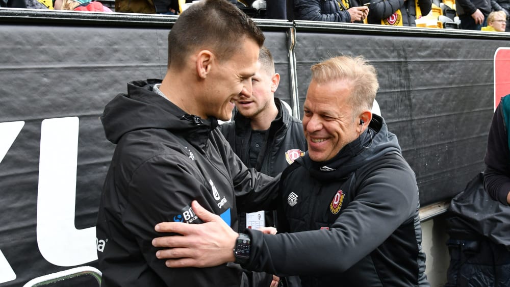 Einig in der Bewertung des Spiels: Ulms Trainer Thomas Wörle (li.) und Dynamo-Coach Markus Anfang (re.).