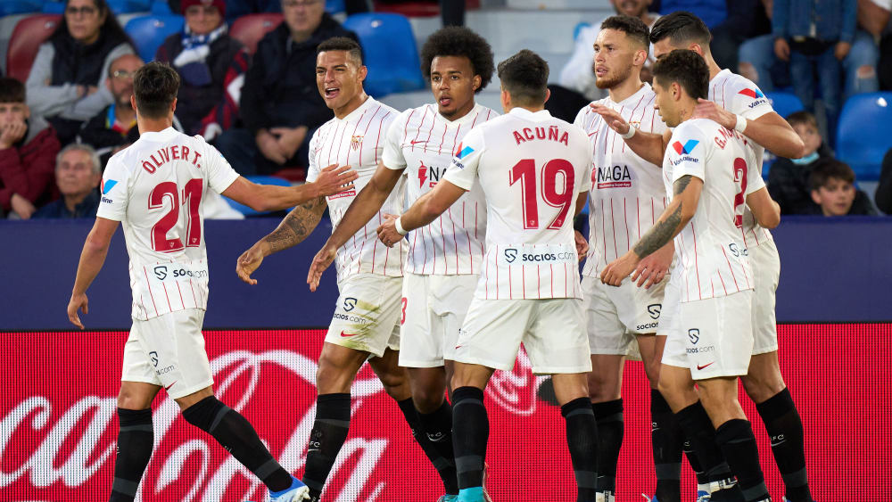 Der FC Sevilla sicherte sich bei UD Levante einen knappen Auswärtssieg.