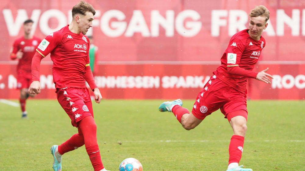 Brajan Gruda (li.) und Nelson Weiper könnten offensive Zugänge bei den Mainzern obsolet machen.