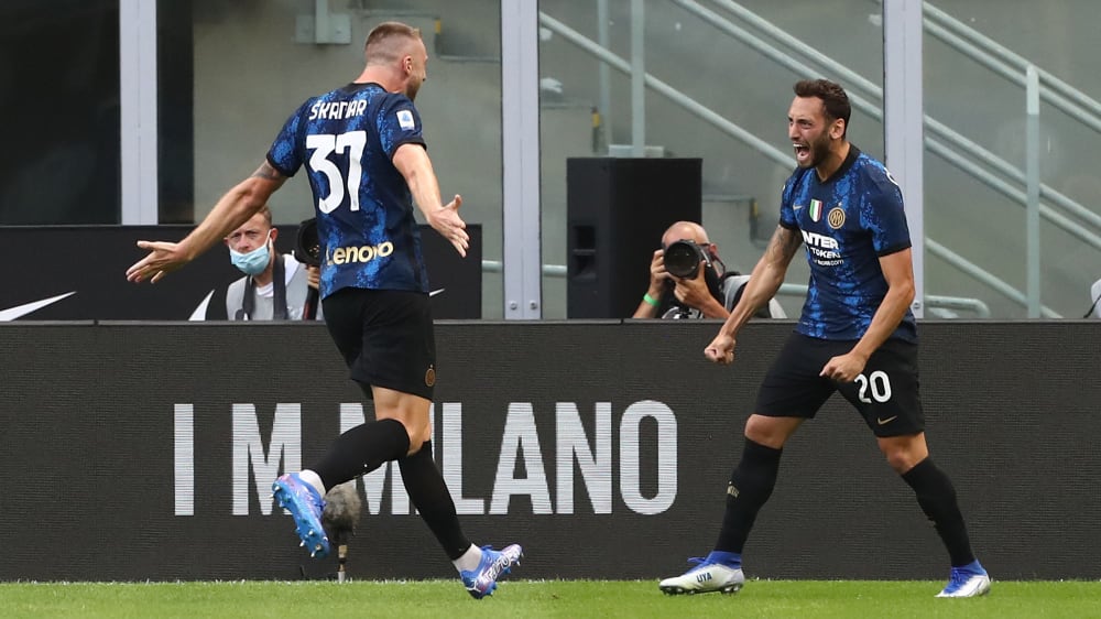 Start nach Maß: Inter stellte die Weichen dank Milan Skriniar (li.) und Hakan Calhanoglu früh auf Sieg.