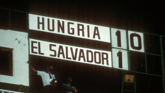 Zweistellig - einmalig: Am 15. Juni 1982 schrieben Ungarn und El Salvador WM-Geschichte.