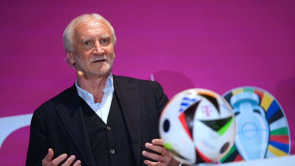 Wird während der EM auch bei MagentaTV zu sehen sein: DFB-Sportdirektor Rudi Völler.