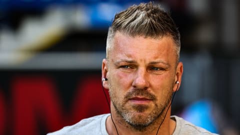 Bus hin, "Partybus" zurück