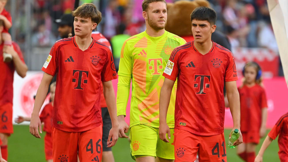Drei Debütanten beim FC Bayern: Jonathan Asp Jensen, Daniel Peretz und Matteo Vinlöf (v.li.).