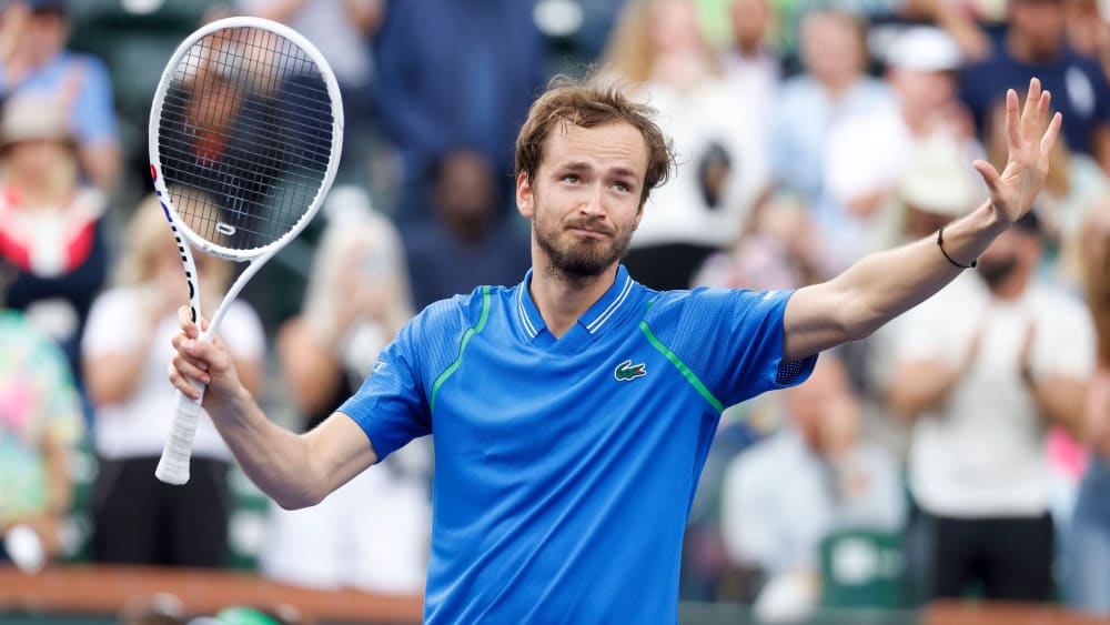 Medvedev kontert Zverev