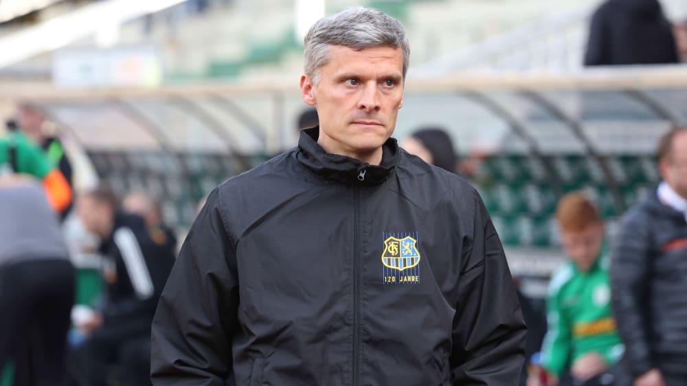 Rüdiger Ziehl bleibt dem 1. FC Saarbrücken weiterhin als Trainer und Manager erhalten.