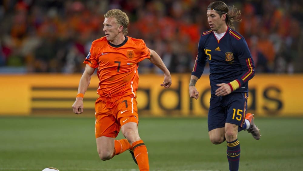 Dirk Kuyt (Niederlande) im WM Finale 2010 gegen Spaniens Sergio Ramos.&nbsp;