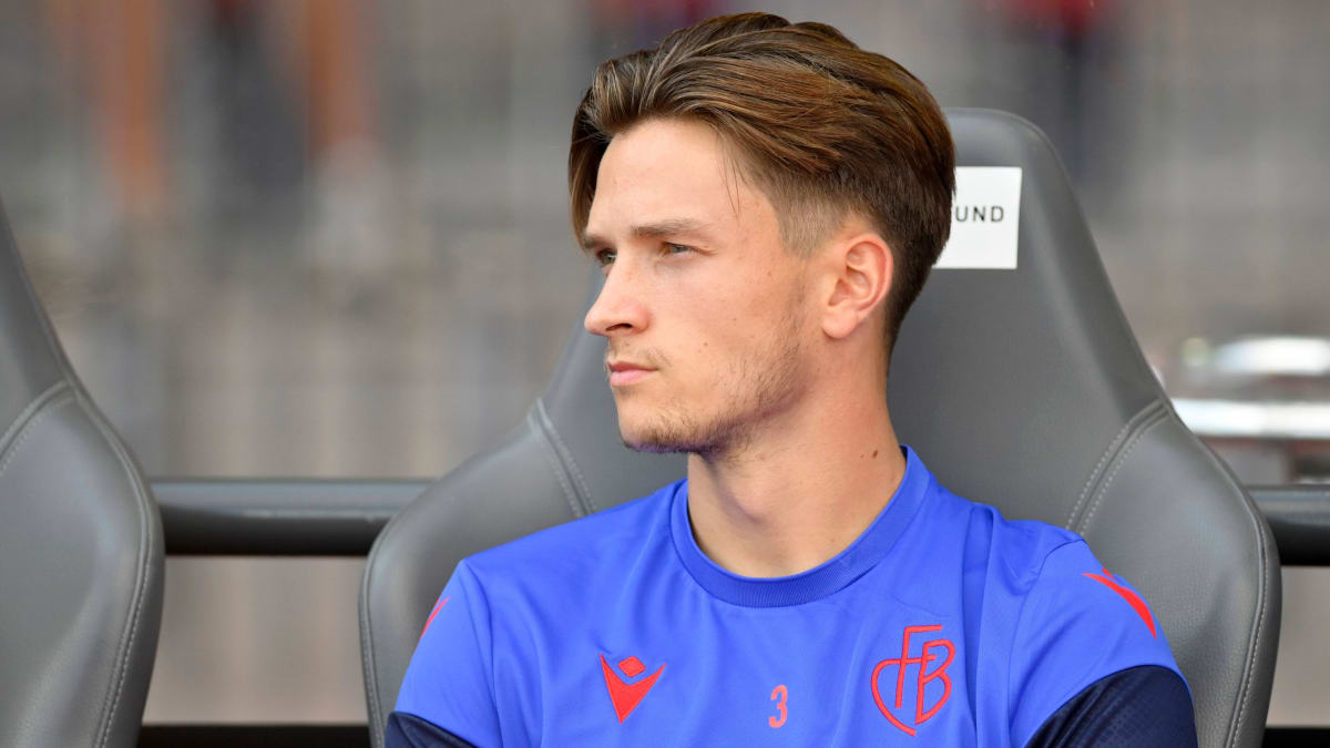 Katterbach ist der erste HSVNeuling kicker