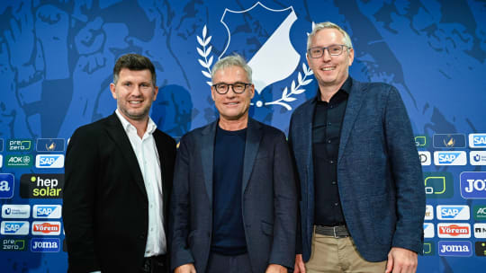 Sportgeschäftsführer Andreas Schicker (links) und die Geschäftsführer Markus Schütz (Mitte) und Frank Briel.