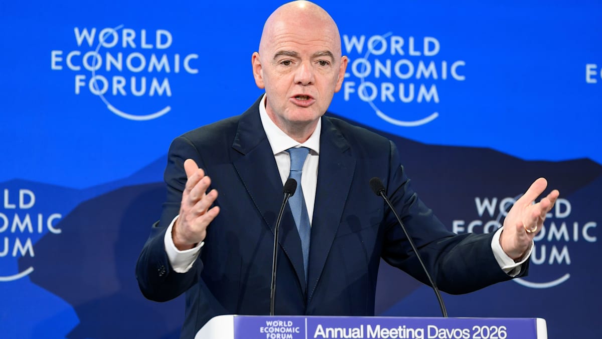 M-gliche-R-ckkehr-russischer-Fu-ball-Teams-Heftige-Kritik-an-Infantino