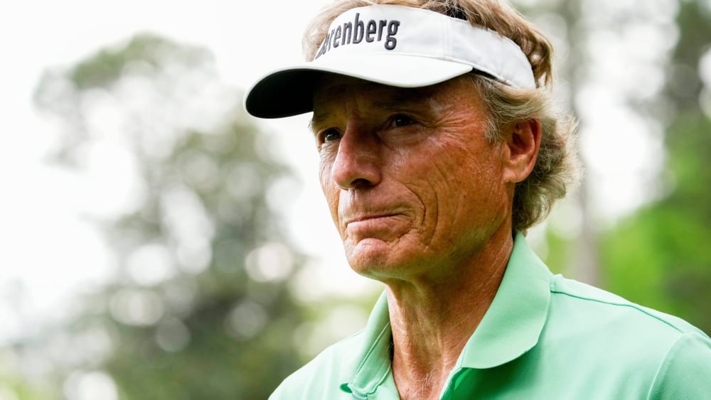 Die Operation an der Achillessehne ist noch gar nicht lange her, schon spielt Bernhard Langer wieder Golf.