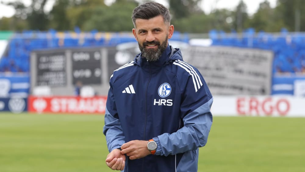  Schalkes Trainer Miron Muslic.