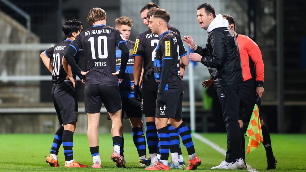 Tim Görner bat sein stark verändertes Team am Mittwoch zum ersten Training.