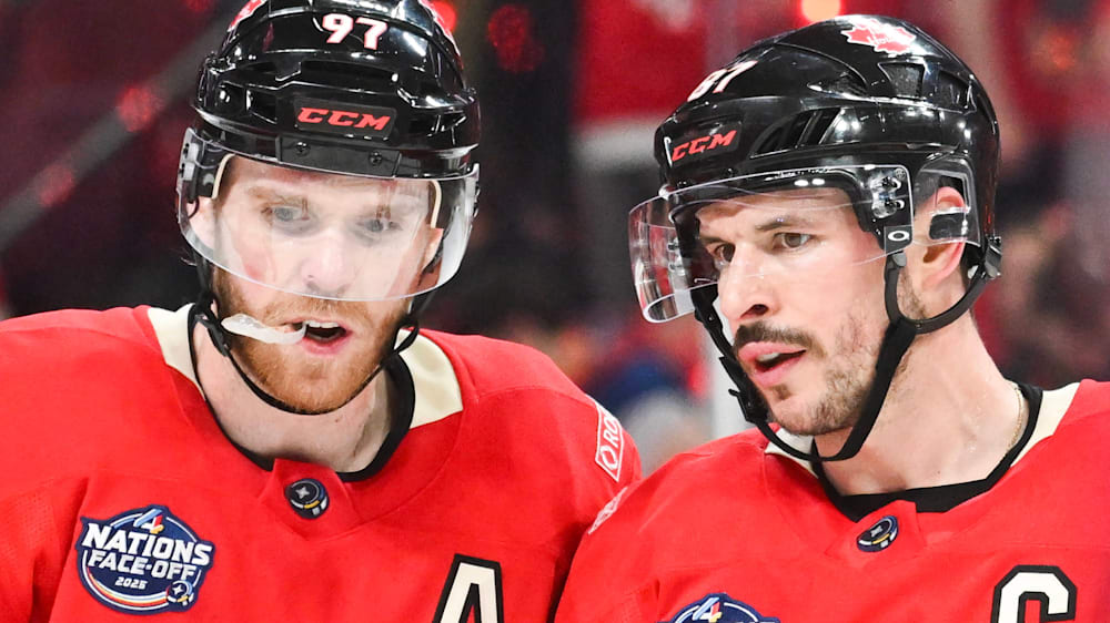 Zwei Superstars, die Gold für Kanada holen sollen: Connor McDavid (li.) und Sidney Crosby.