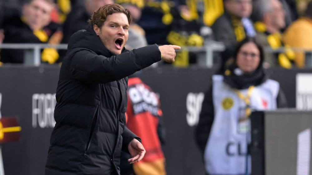 Hat derzeit kaum Personalprobleme: Dortmunds Trainer Edin Terzic.