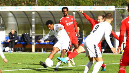 Namrud Embaye auf dem Weg zum 3:0 für Ottensen.
