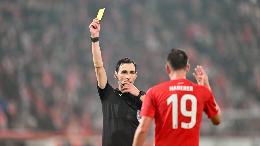 Wie Lange Gilt Eine Gelbe Karte Bei Der Wm www.kicker.de