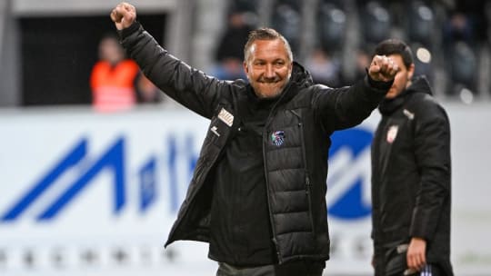 Manfred Schmid durfte einen 1:0-Erfolg gegen seinen Ex-Klub bejubeln.