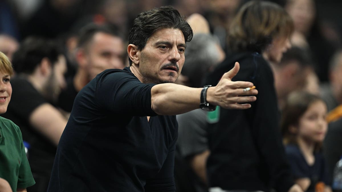 Pana-Boss-attackiert-Ataman-und-Team-Ihr-solltet-alle-zur-cktreten-