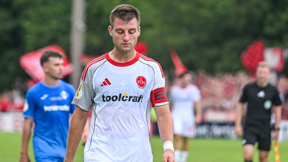 Startet der Kapitän des 1. FC Nürnberg am Freitag? Miroslav Klose deutete zumindest eine Entscheidung an.