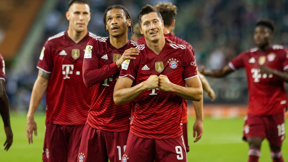 Jubelfäuste: Robert Lewandowski hat den FC Bayern nach dem 0:1-Rückstand in Gladbach zurückgebracht.