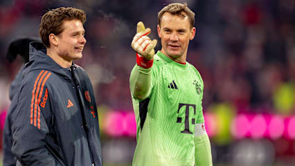 Hängt er noch eine Saison ran? Die Zukunft von Mauel Neuer (re.) ist ungewiss und damit auch die von Jonas Urbig.