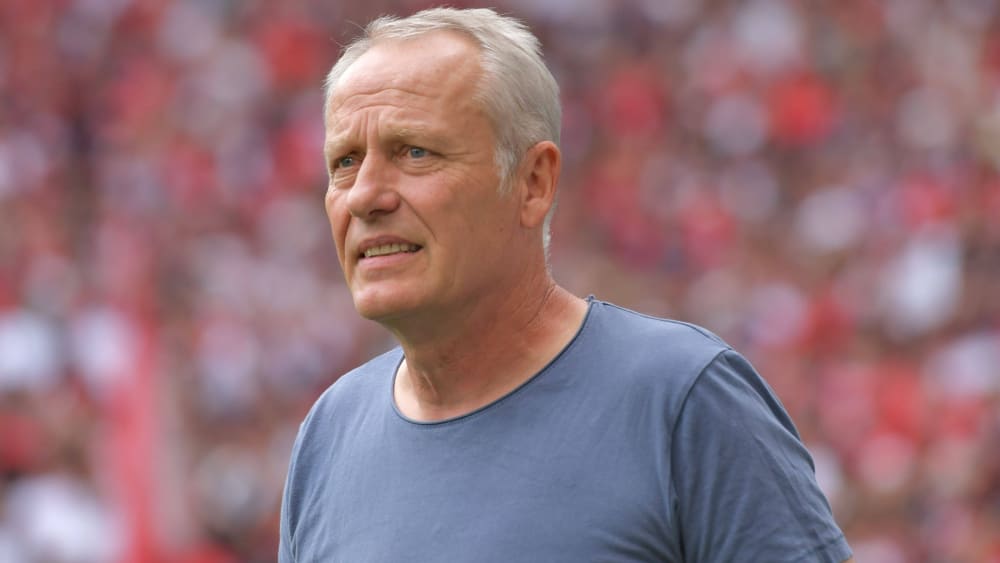 Freiburgs Trainer Christian Streich stuft angesichts der bisherigen Widrigkeiten die aktuelle Situation als "Normalität" ein.