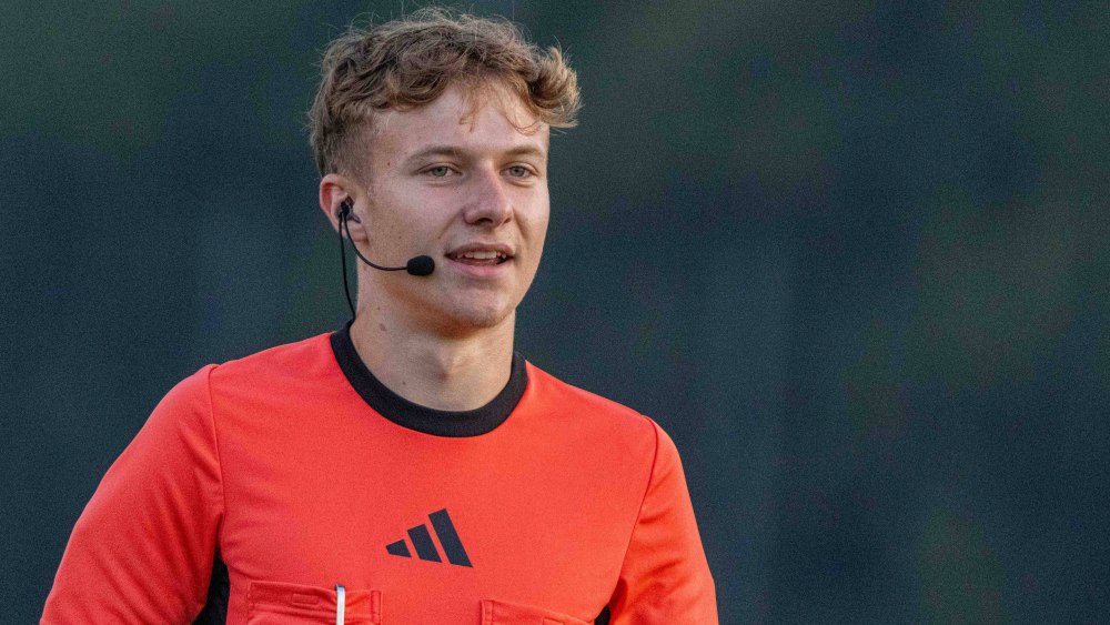 DFB-Schiedsrichter dürfen künftig vor dem Arbeitsgericht gegen den Verband klagen.