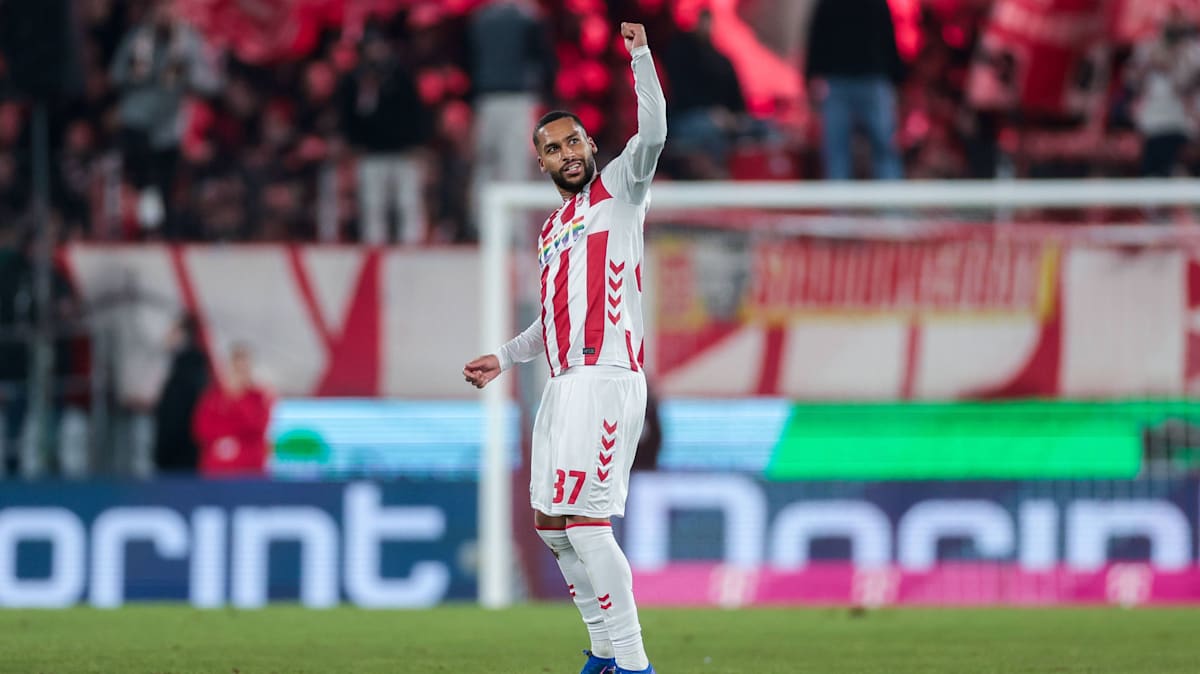 Maina-im-Flow-Braucht-ab-und-zu-einen-freundlichen-Tritt-in-den-Allerwertesten-