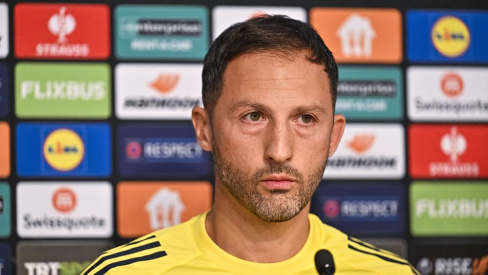 Fener-Coach Domenico Tedesco am Mittwoch auf der Pressekonferenz vor dem Stuttgart-Spiel.