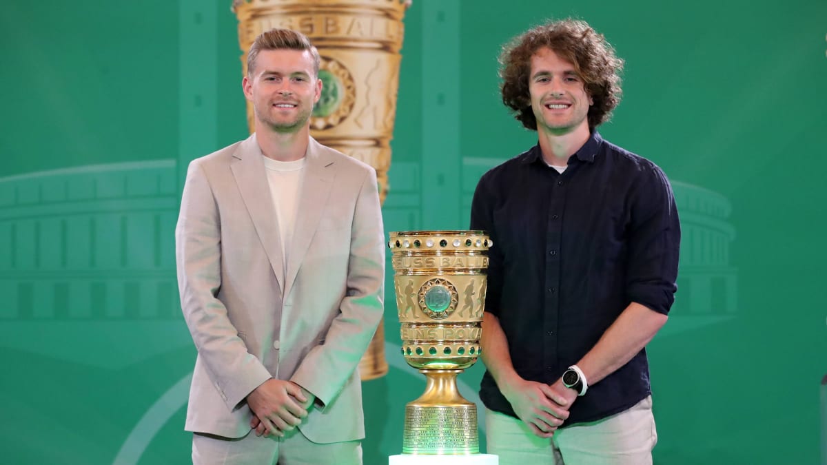 David trifft Goliath: Pokal-Handover in Berlin