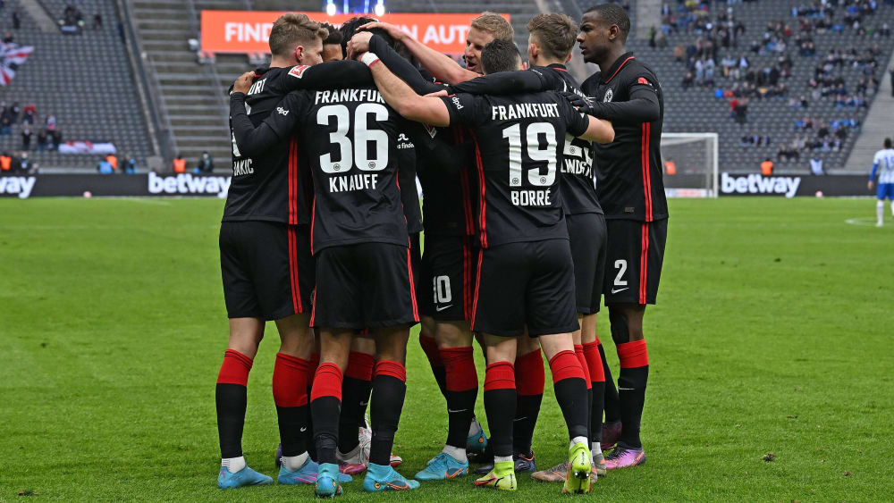 Frankfurt Jubeltraube: Die Eintracht nimmt drei Punkte aus Berlin mit.&nbsp;