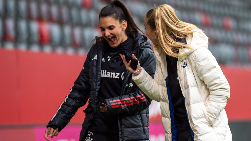 Stürmerin verlängert bis 2023 Jovana Damnjanovic bleibt beim FC Bayern